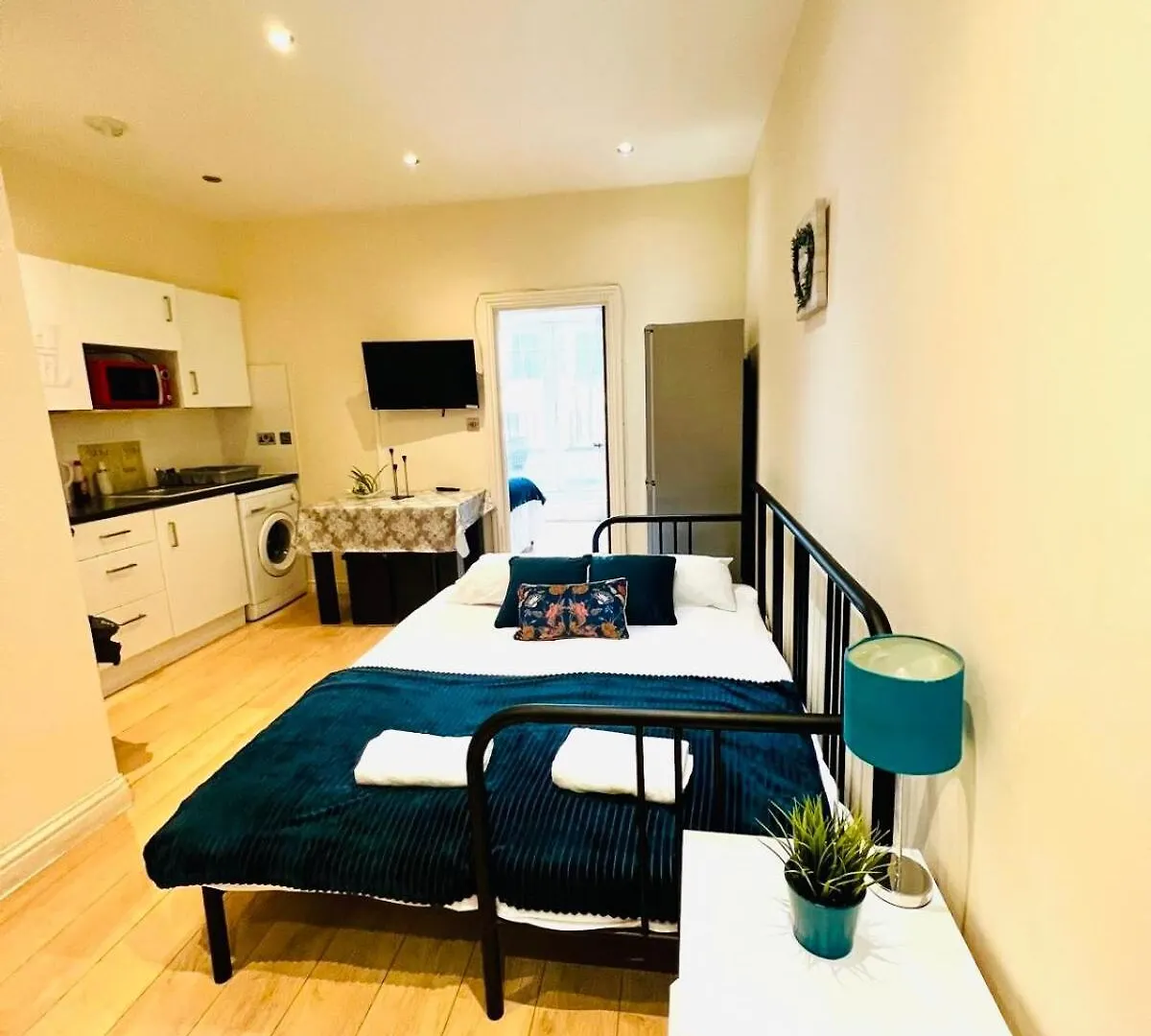 Comfortable One Bedroom Flat In London United Kingdom